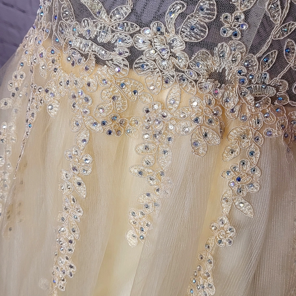 Blondie Nites, pale yellow formal prom dress, Junior size 13 - Picture 5 of 6